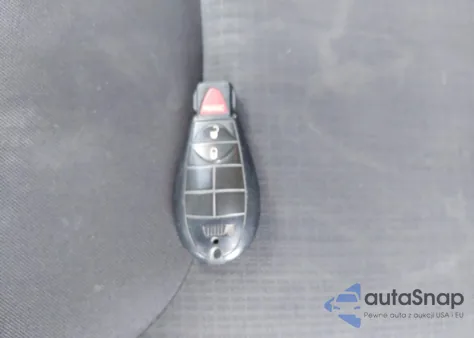 2015 Jeep Cherokee Latitude z USA, uszkodzony, nr VIN 1C4PJLCB2FW737264